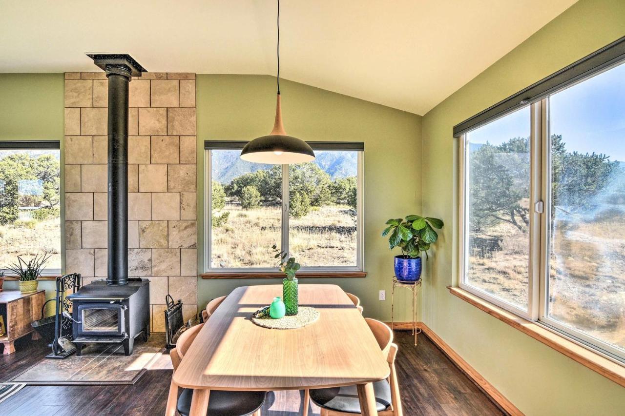הוילה Crestone Cozy Remote Retreat • Mountain Views • Stargazing מראה חיצוני תמונה