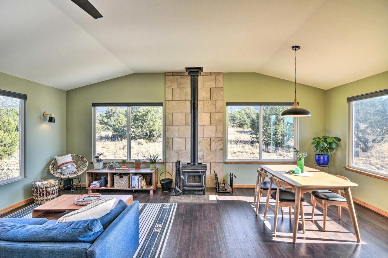 הוילה Crestone Cozy Remote Retreat • Mountain Views • Stargazing מראה חיצוני תמונה
